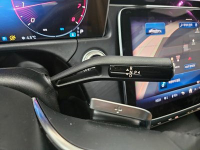 MERCEDES-BENZ E-CLASS - 9