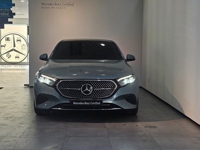 MERCEDES-BENZ E-CLASS - 2