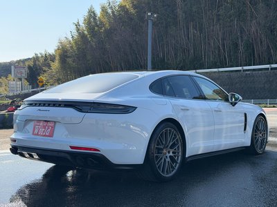 PORSCHE PANAMERA - 6