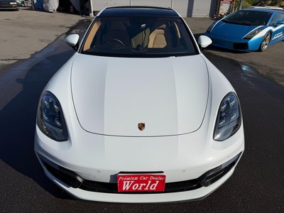 PORSCHE PANAMERA - 8