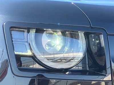 LAND ROVER DEFENDER - 8