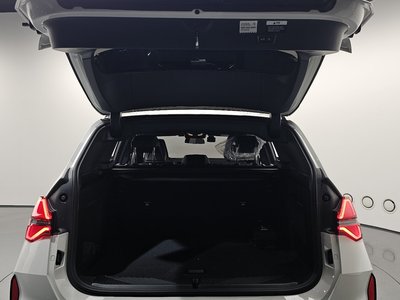 2025 BMW X3 缩略图 18