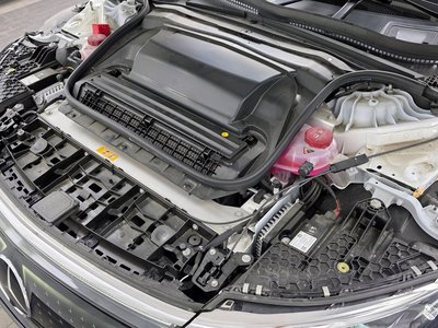 MERCEDES-BENZ EQS - 7