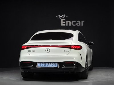 MERCEDES-BENZ EQS - 4