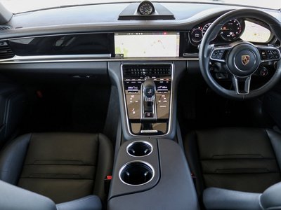 PORSCHE PANAMERA - 5
