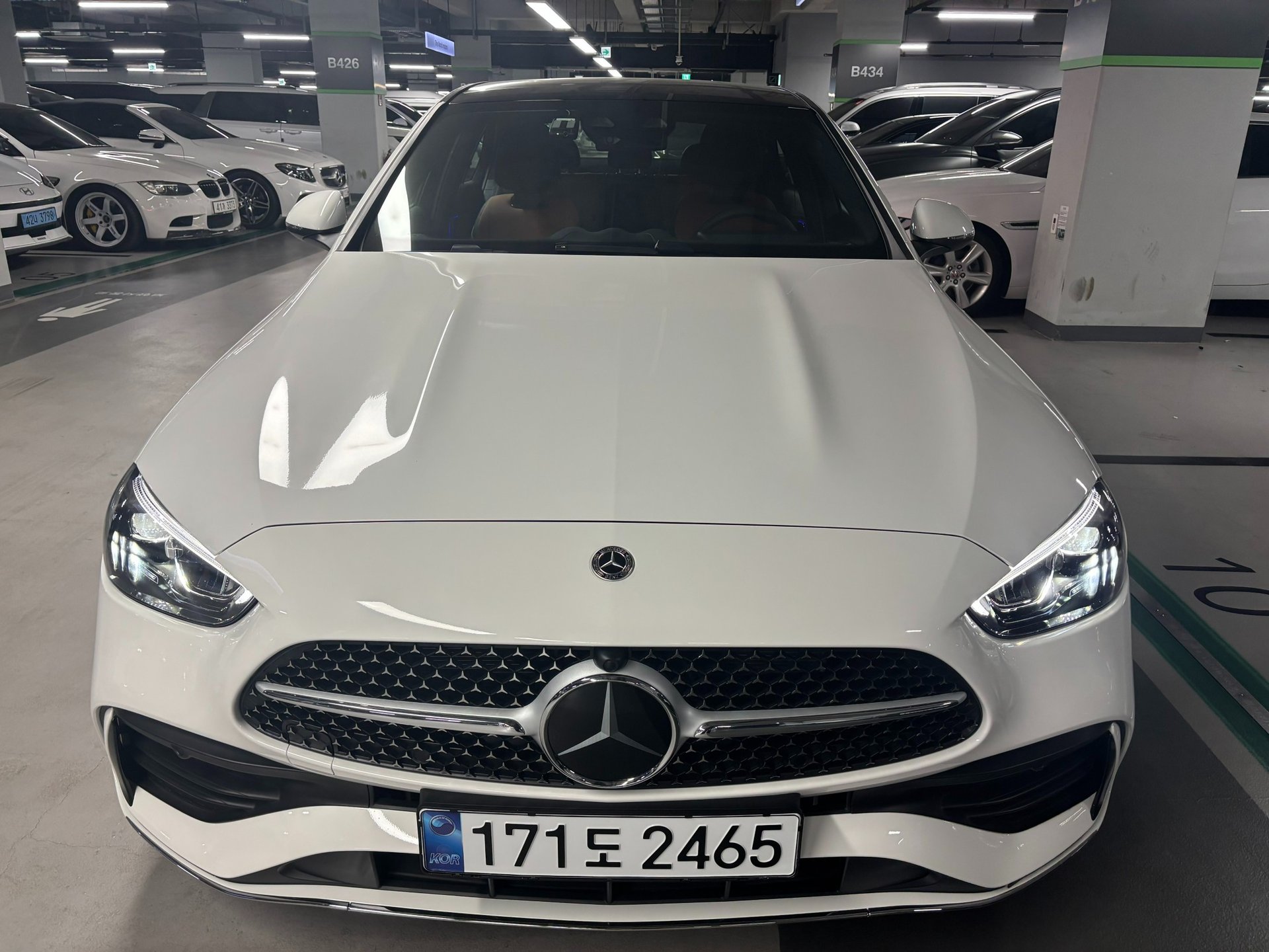 MERCEDES-BENZ C-CLASS - View 1