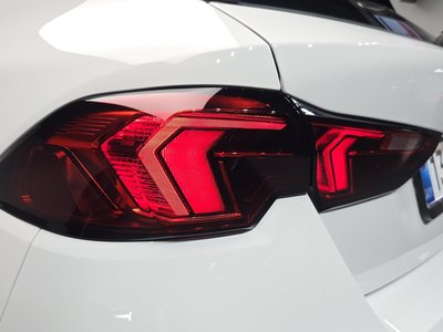 2025 BMW 1 SERIES 照片 10