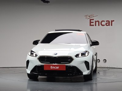2025 BMW 1 SERIES 照片 3