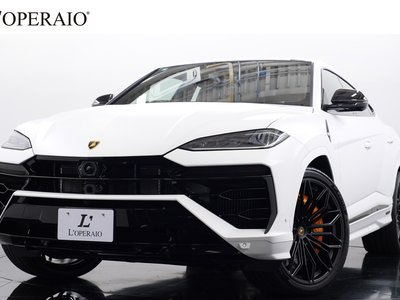 LAMBORGHINI URUS - 1