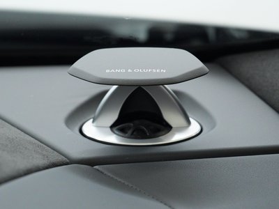 LAMBORGHINI URUS - 6