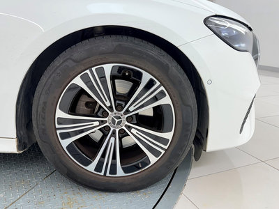 MERCEDES-BENZ E-CLASS - 9