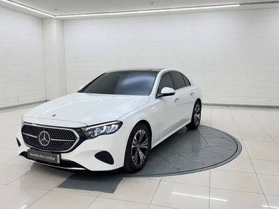 MERCEDES-BENZ E-CLASS - 1