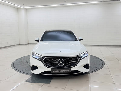 MERCEDES-BENZ E-CLASS - 8