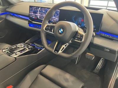 2026 BMW 5 SERIES — миниатюра 24