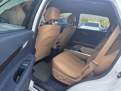 صورة 8 لـ 2023 Genesis GV80
