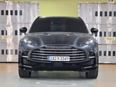 ASTON MARTIN DBX - 2