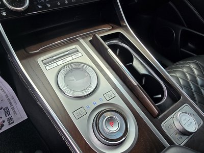 صورة 9 لـ 2020 Genesis GV80
