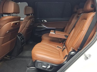 صورة مصغرة 30 لـ 2025 BMW X7