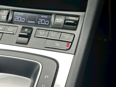 PORSCHE 911 - 6