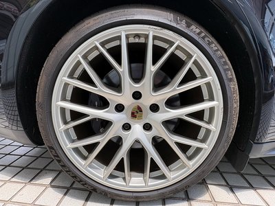 PORSCHE PANAMERA - 9