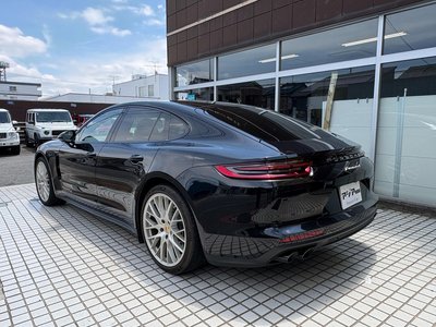 PORSCHE PANAMERA - 7