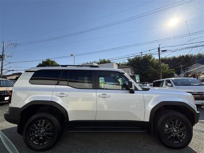 TOYOTA LAND CRUISER 250 - 7