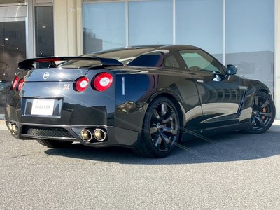 NISSAN GT-R - 5