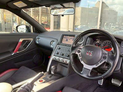 NISSAN GT-R - 5