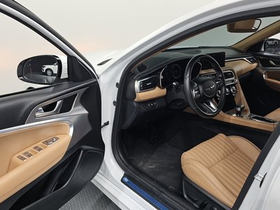 صورة 10 لـ 2021 Genesis THE NEW G70