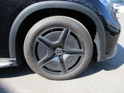 MERCEDES-BENZ EQE - 8