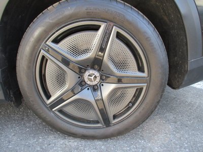 MERCEDES-BENZ EQE - 10