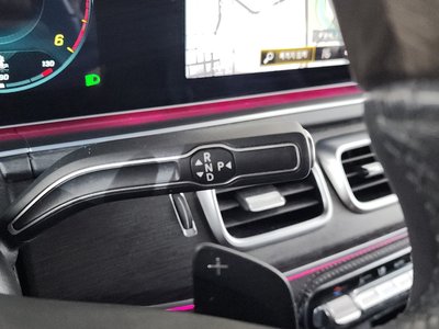 MERCEDES-BENZ GLS - 9