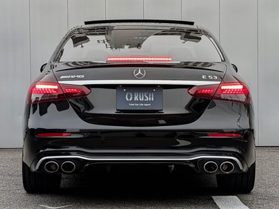 MERCEDES-BENZ E-CLASS - 4