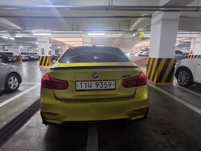 2018 BMW M3 photo 2