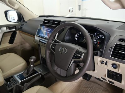 TOYOTA LAND CRUISER PRADO - 6