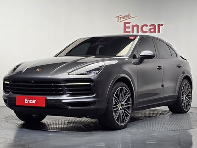 2021 Porsche CAYENNE photo 1