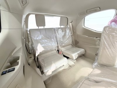 TOYOTA LAND CRUISER 300 - 6