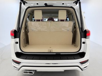 TOYOTA LAND CRUISER 300 - 7