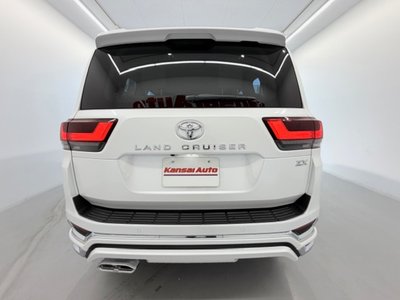 TOYOTA LAND CRUISER 300 - 3