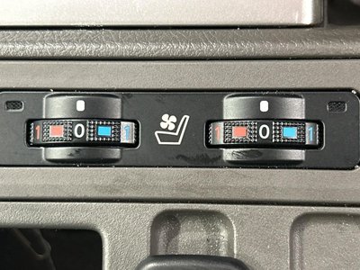 TOYOTA LAND CRUISER PRADO - 8