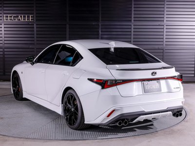 LEXUS IS - 9