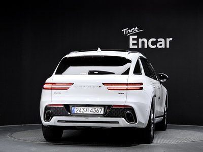 2021 Genesis GV70 photo 3