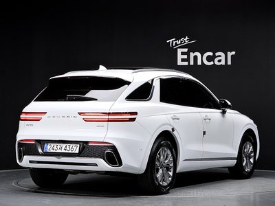 2021 Genesis GV70 photo 4