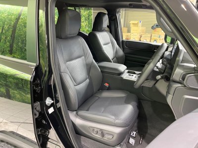 TOYOTA LAND CRUISER 250 - 7