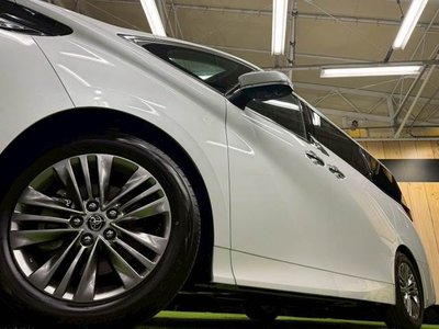 2025 Toyota ALPHARD — миниатюра 18