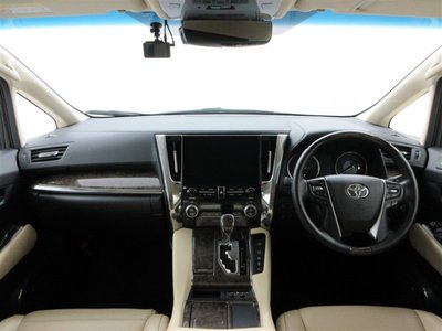 TOYOTA ALPHARD - 9