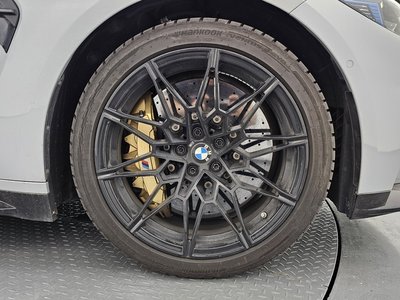 2025 BMW M3 — фото 8