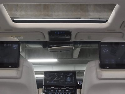TOYOTA LAND CRUISER 300 - 2