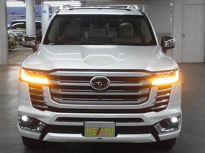 TOYOTA LAND CRUISER 300 - 9