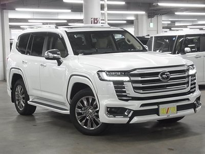 TOYOTA LAND CRUISER 300 - 8